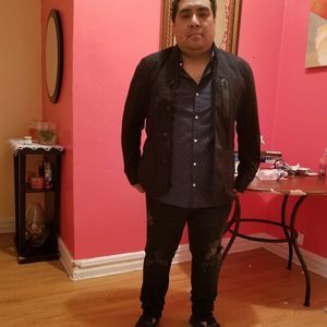 Meet your Posher, Simon